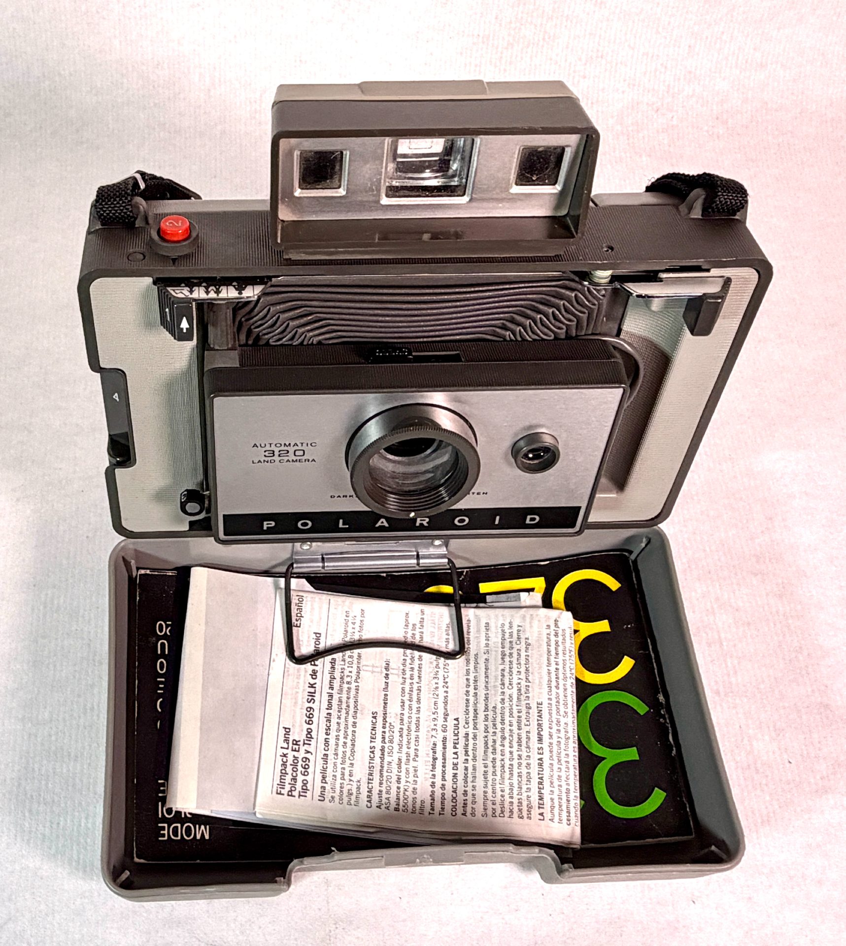 POLAROID, AUTOMATIC 320 vista 3