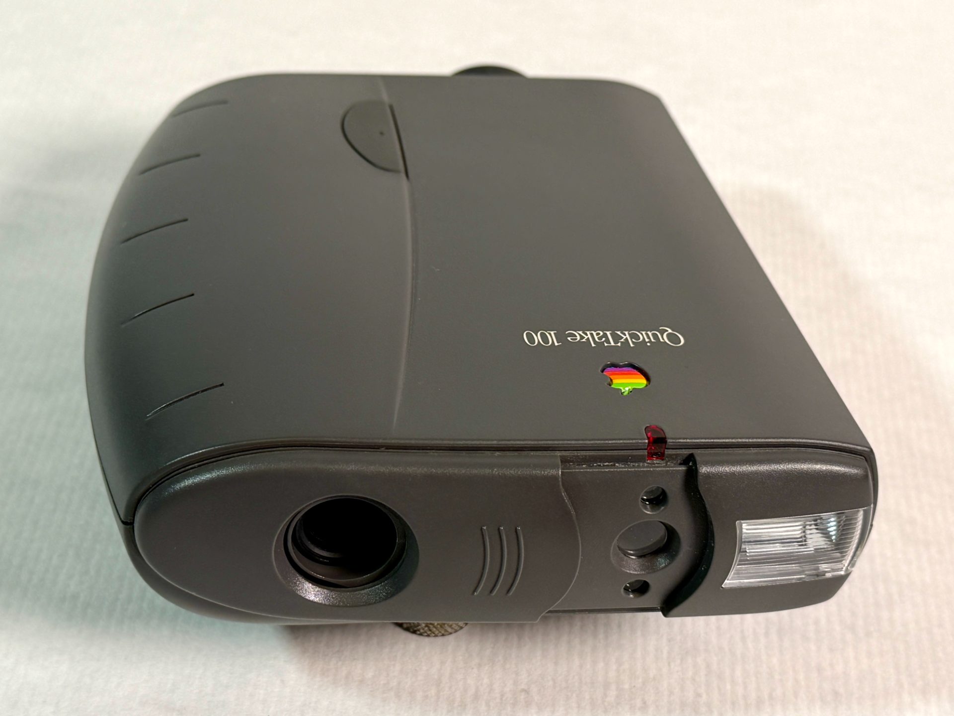 APPLE, QUICK TAKE 100