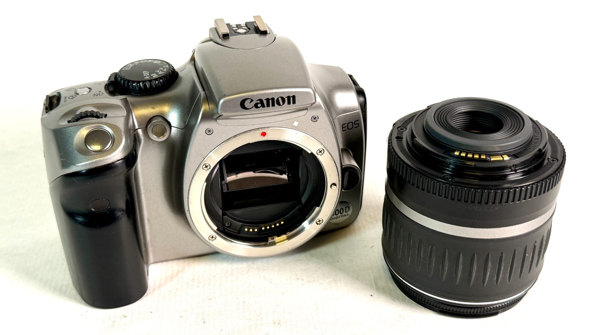 CANON (DIGITAL), EOS 300 D vista 3