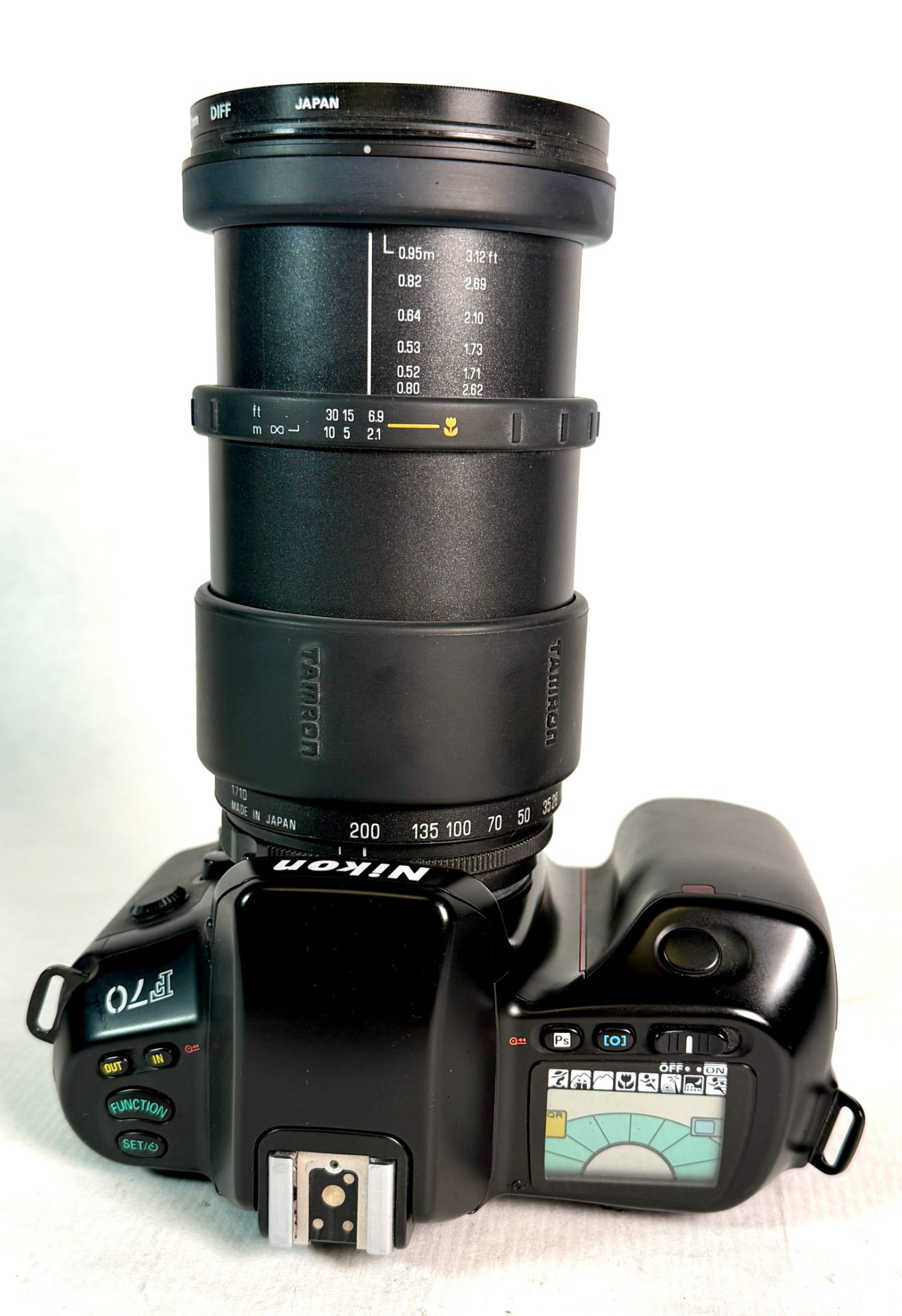 NIKON F 70 vista 3