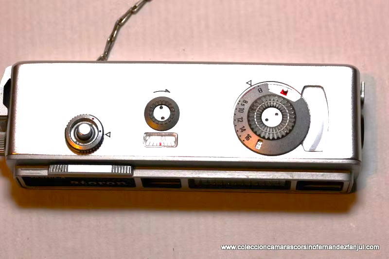YASHICA ATORON vista 5