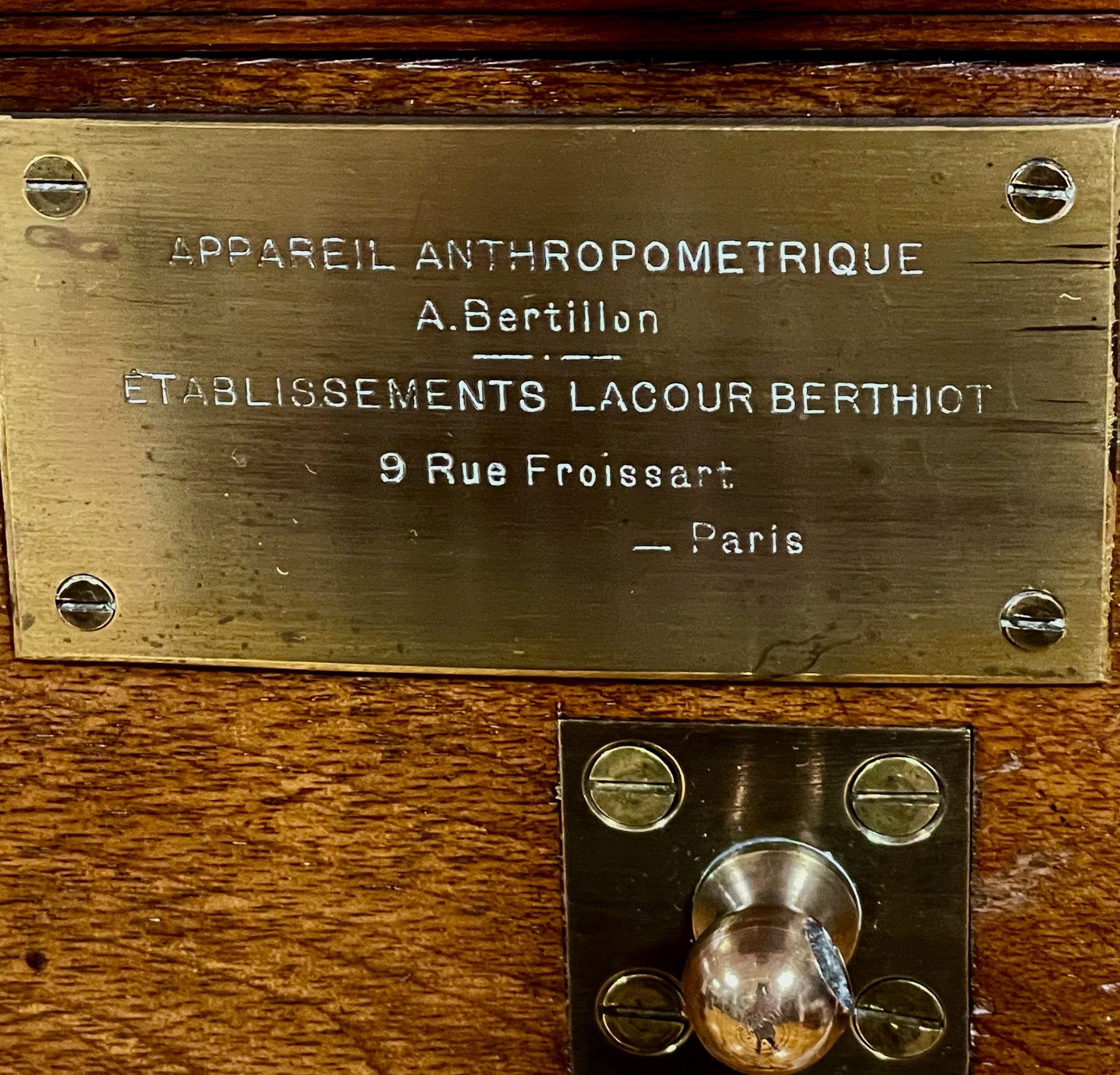 LACOURT BERTHIOT BERTILLON, ANTROPOMETRICA vista 2