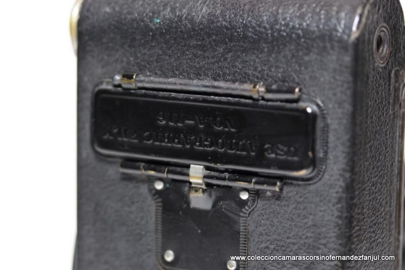 KODAK, Nº 2A FOLDING AUTOGRAPHIC BROWNIE vista 3