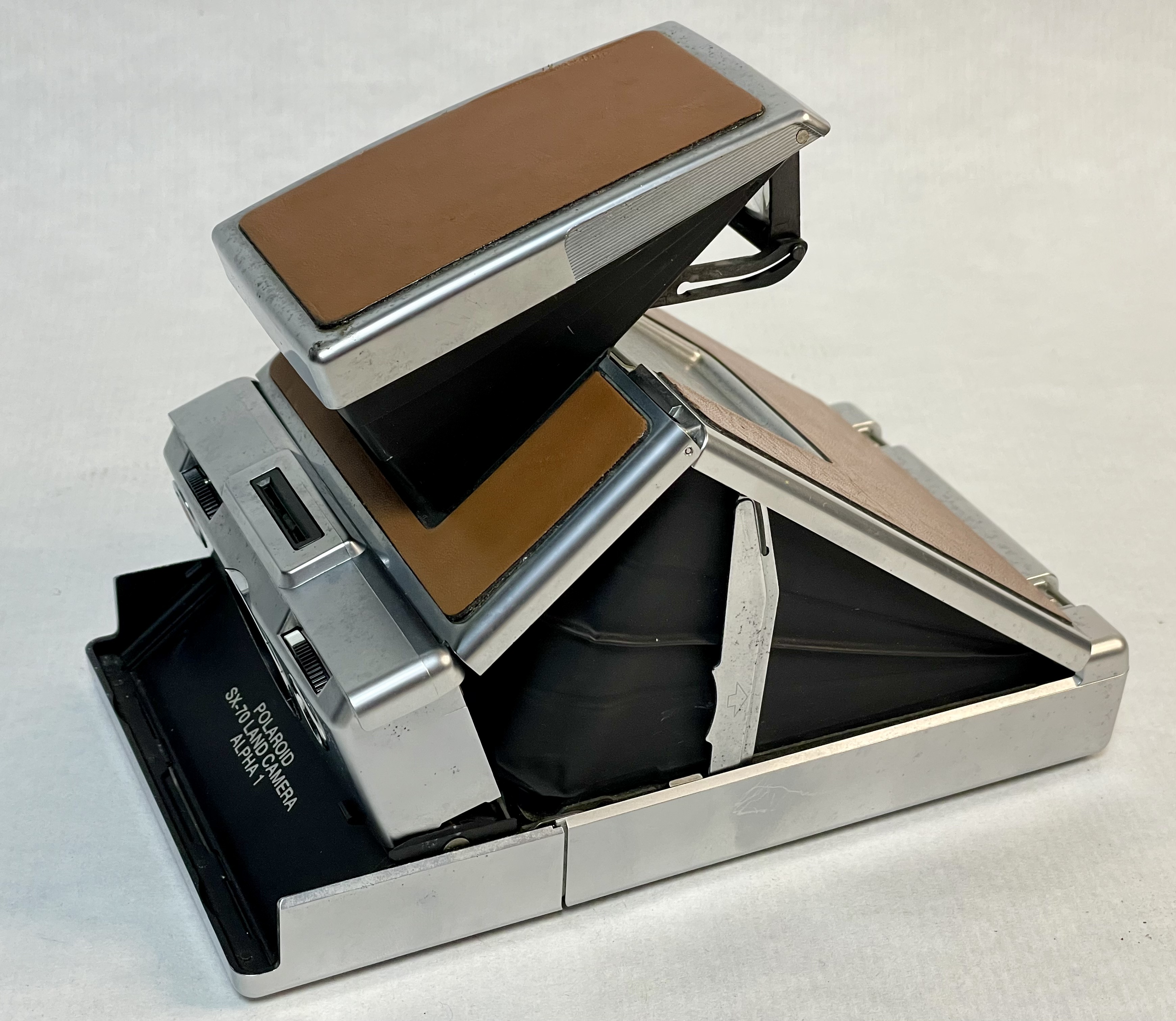 Polaroid SX-70 Alpha de luxe vista 3