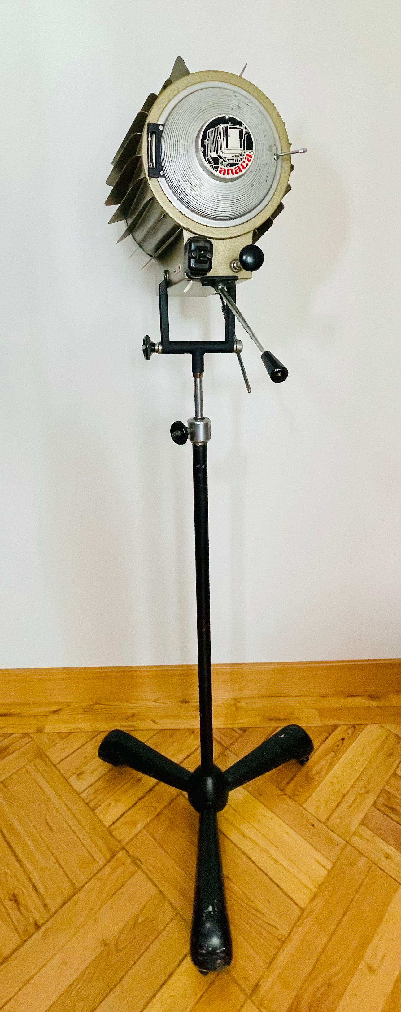 FOCO FRESNEL, ANACA vista 2