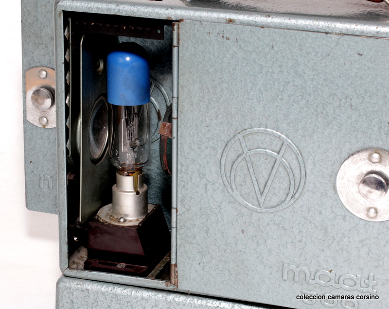 PROYECTOR DIAPOSITIVAS MAAT 300. vista 3