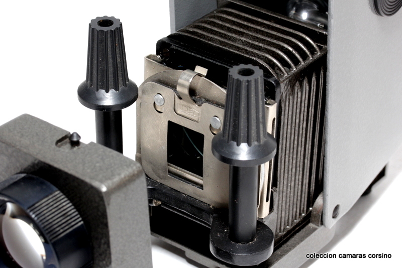 PROYECTOR DIAPOSITIVAS FED, ETUDE 2C. vista 4