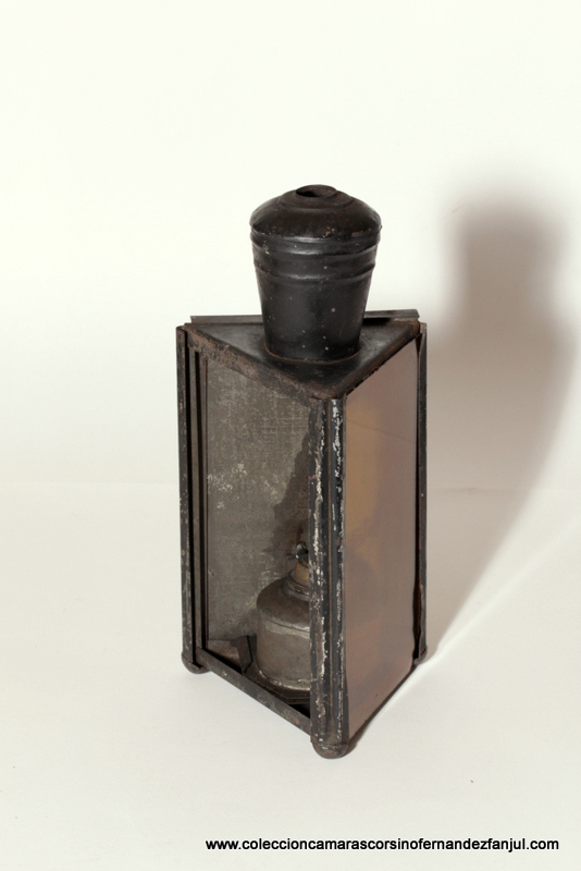 FAROL DE LABORATORIO ACEITE TRIANGULAR vista 3