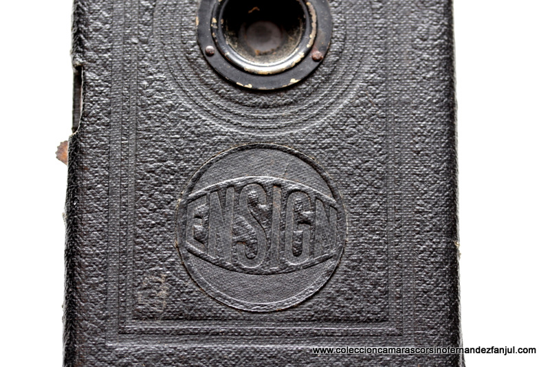HOUGHTON BOX ENSIGN 2 1/4 B vista 2