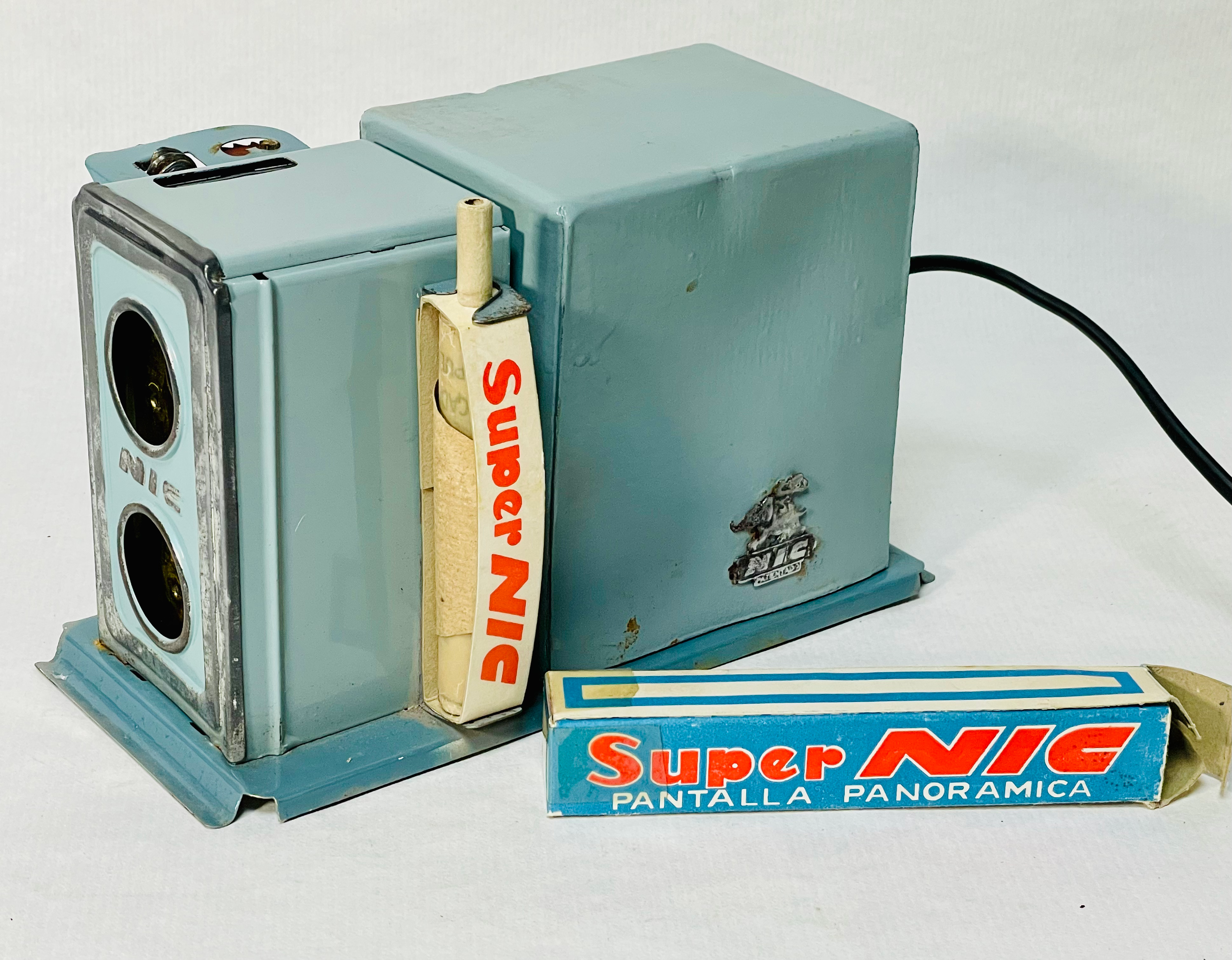 SUPER NIC, PROYECTOR PANORAMICO DIBUJOS ANIMADOS.