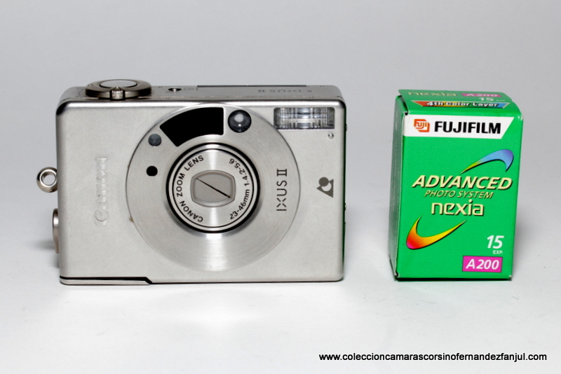 CANON IXUS