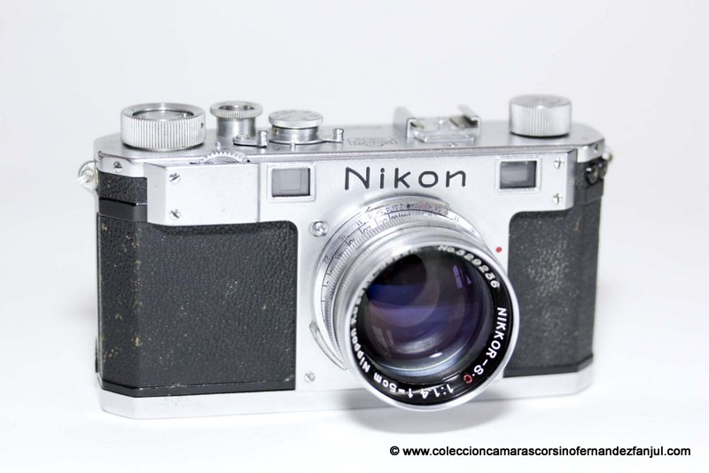 NIKON S