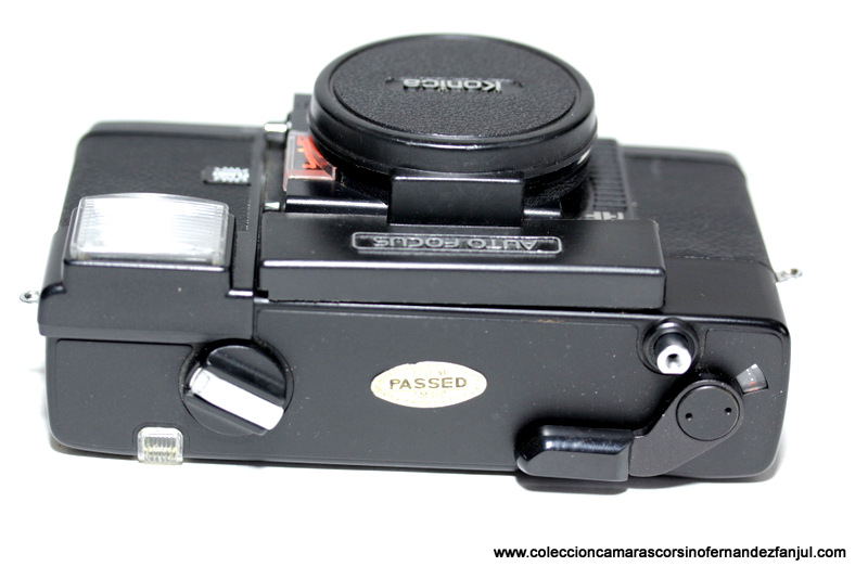 KONICA C 35 AF vista 2