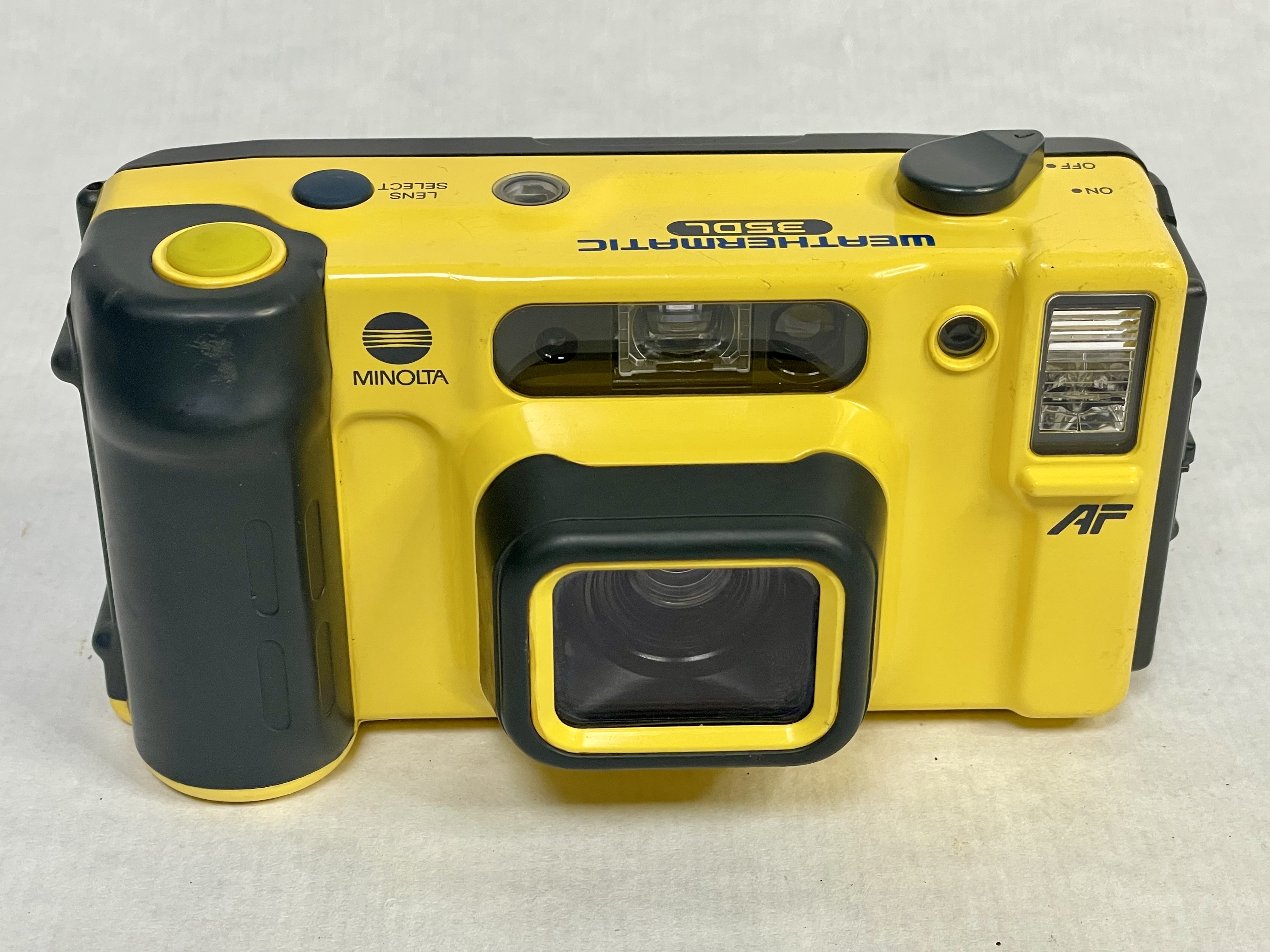 MINOLTA WEATHERMATIC 35 DL