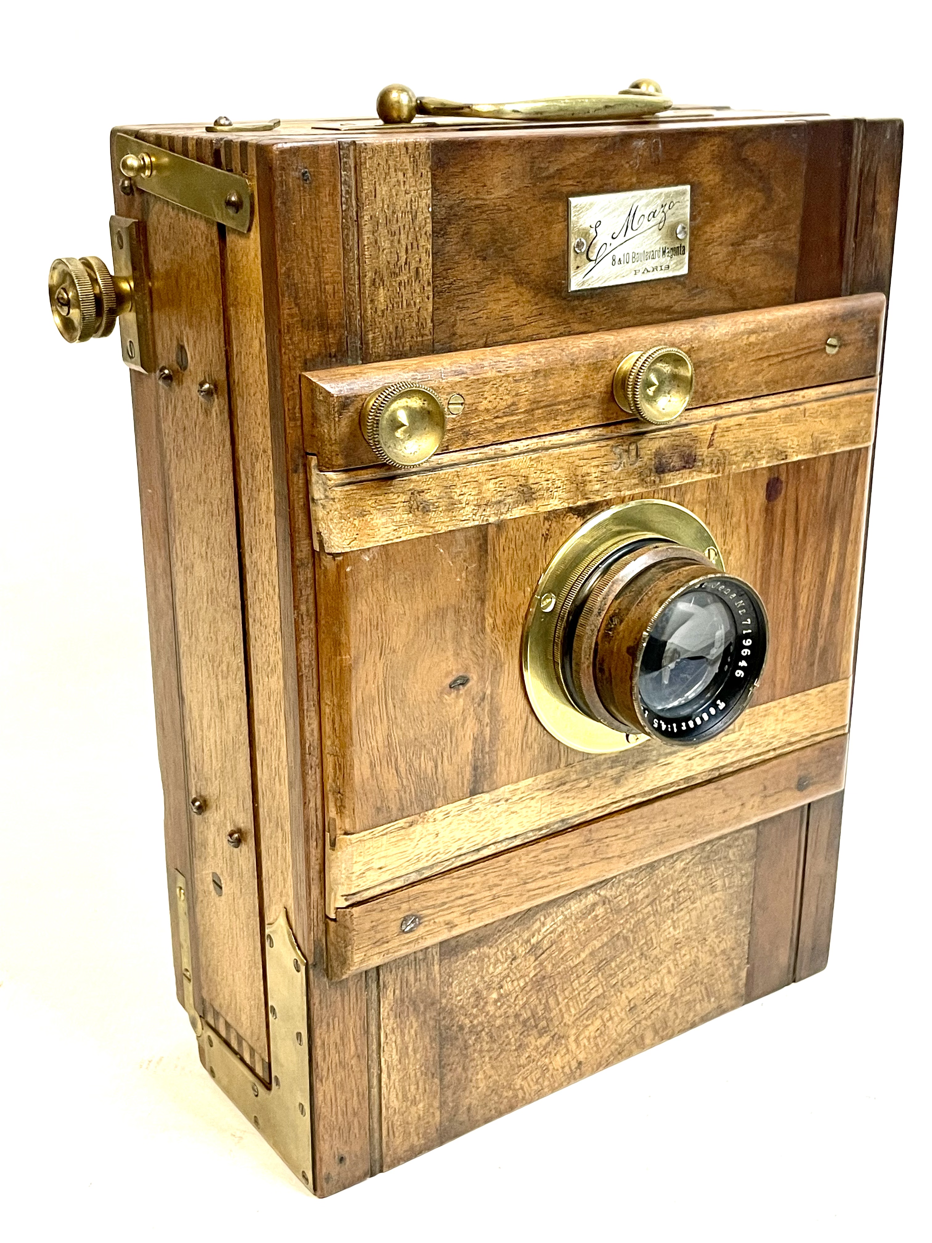 E. MAZO, FIELD CAMERA (TAILBOARD).