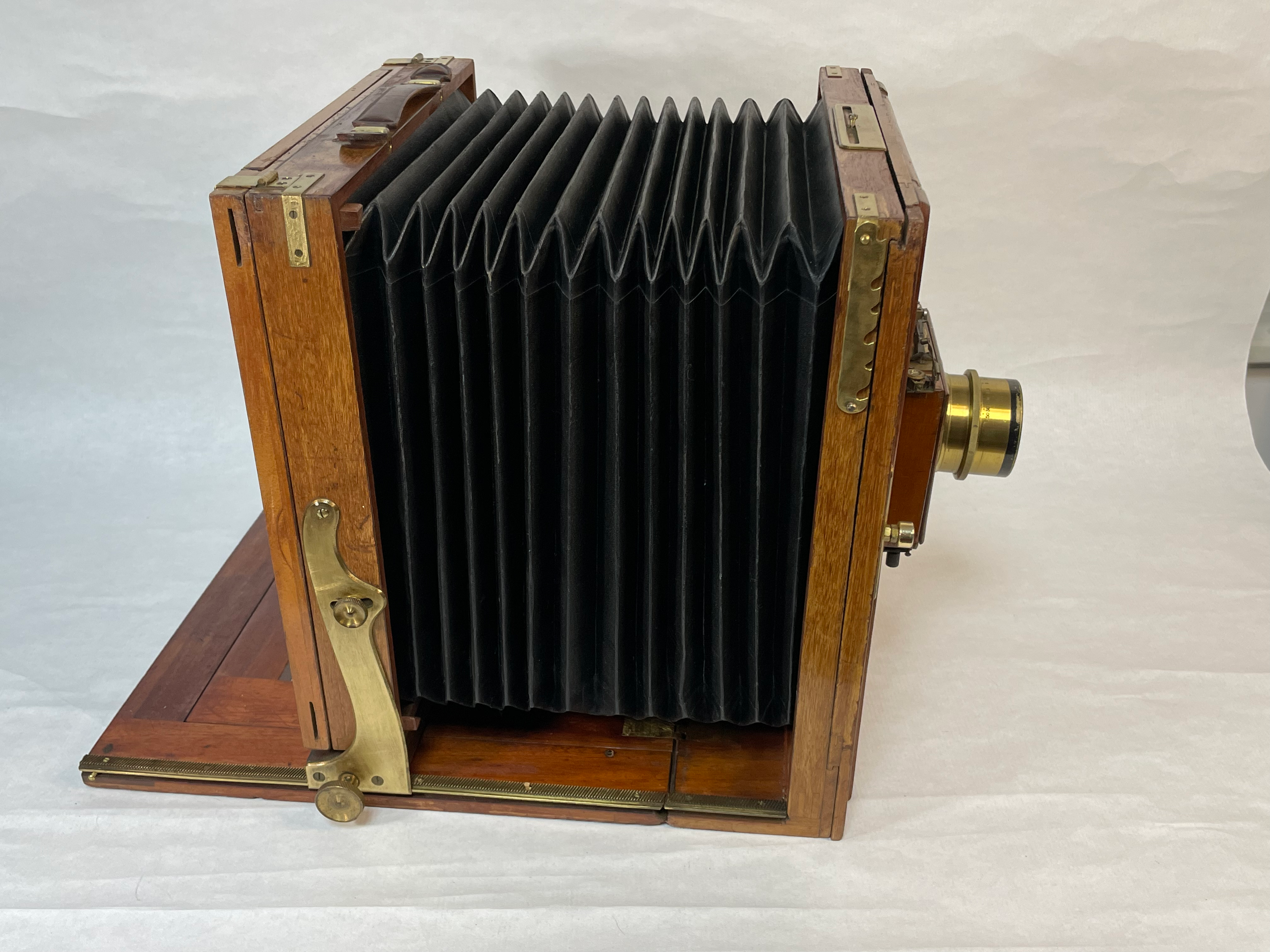 FRANÇOISE DUBESSAY, TAILBOARD. vista 7
