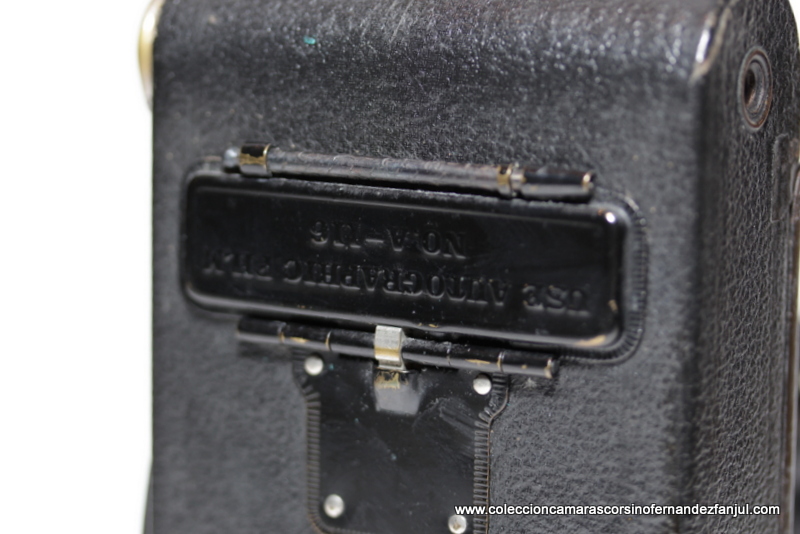 KODAK, Nº 2A FOLDING AUTOGRAPHIC BROWNIE vista 4