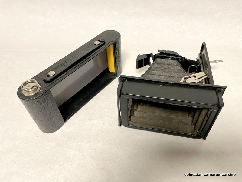 KODAK, Nº2A FOLDING RAIMBOW HAWK-EYE. vista 3