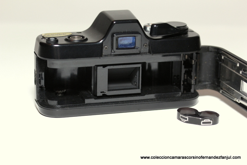 PENTAX, AUTO 110 vista 3