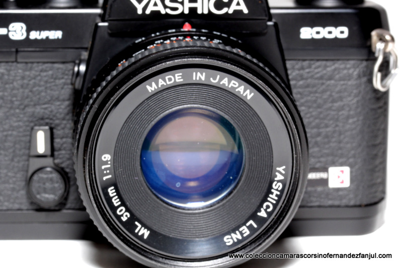 YASHICA, FX3 SUPER 2000 vista 3